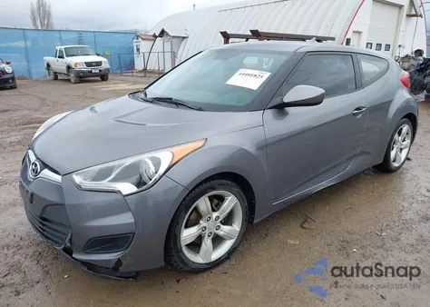 2012 Hyundai Veloster Base W/Black z USA, uszkodzony, nr VIN KMHTC6AD5CU025235